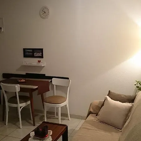 Anita 3*